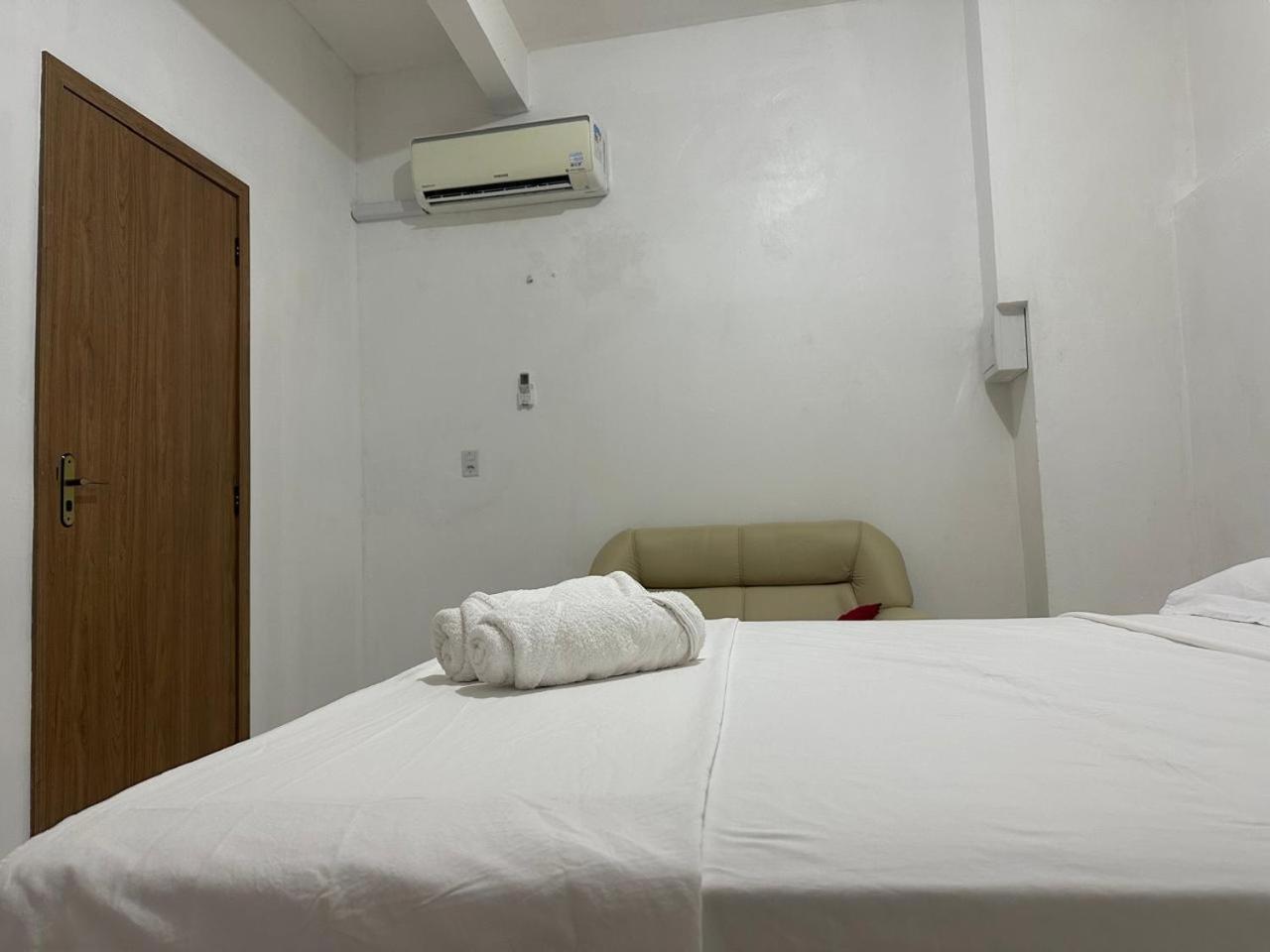 Executivo No Centro De -1 Vaga Estacionamento, Wifi E De Ar Santarém